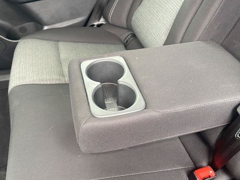 Used 2023 Nissan Rogue SV FWD image 33