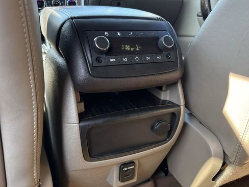 Used 2016 GMC Acadia Denali image 28