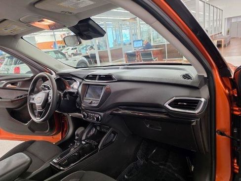 Used 2022 Chevrolet TrailBlazer LT AWD/4WD image 8
