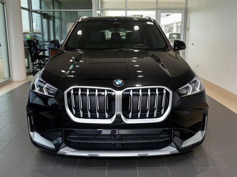 Used 2025 BMW X1 xDrive28i w/ Premium Package AWD/4WD image 2