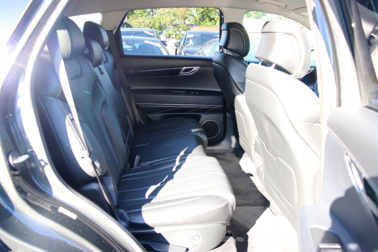 Used 2025 Genesis GV80 2.5T Standard AWD/4WD image 13