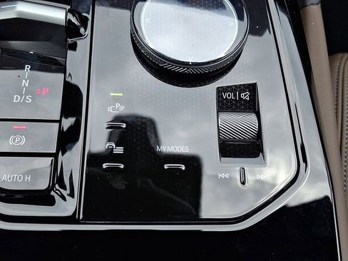 Certified 2026 BMW 530i xDrive w/ M Sport Package image 22