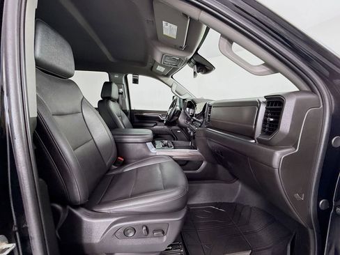 Used 2024 Chevrolet Silverado 3500 LTZ w/ LTZ Convenience Package AWD/4WD image 29