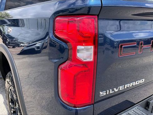 Used 2022 Chevrolet Silverado 1500 ZR2 w/ Technology Package image 17