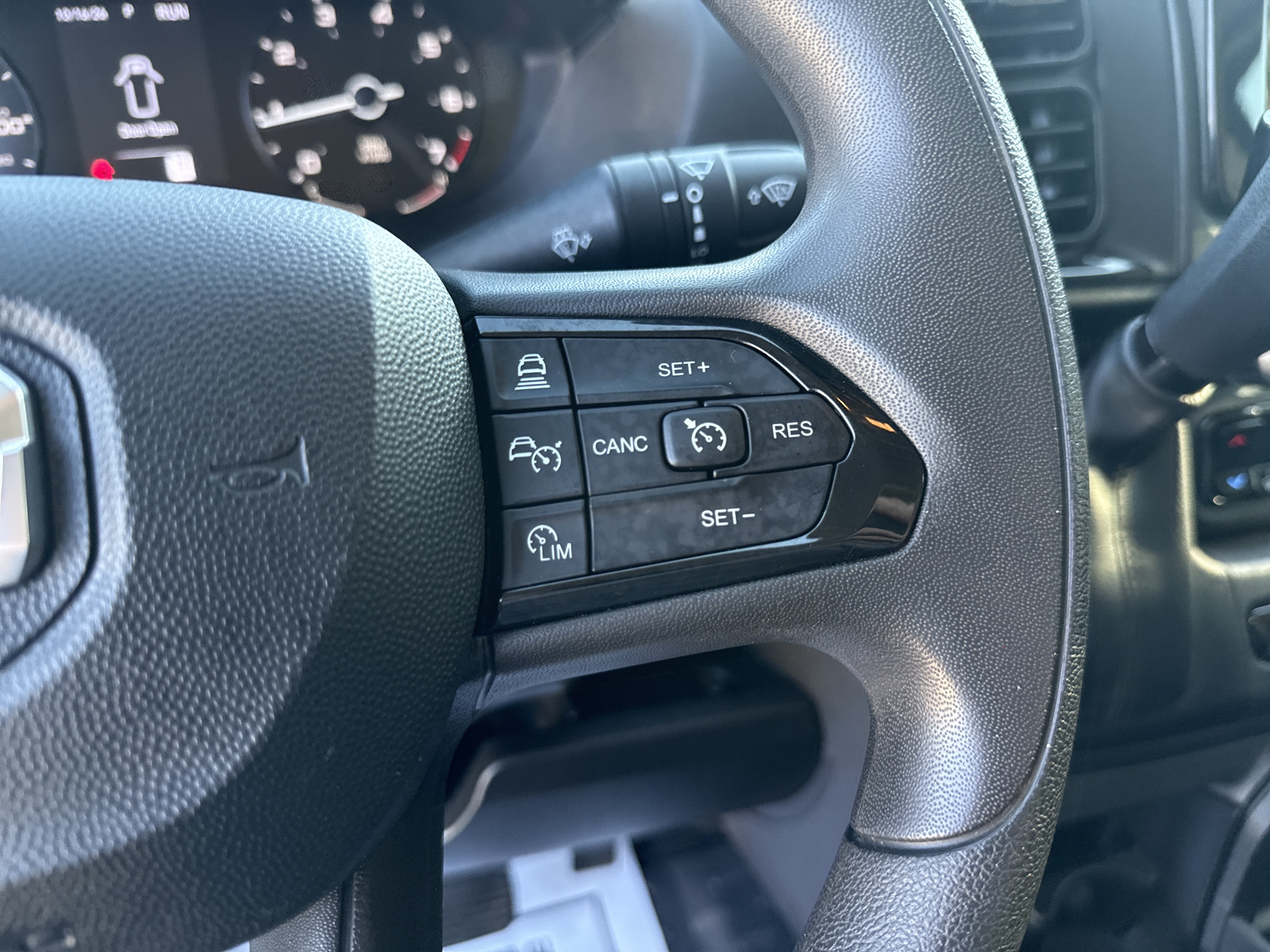 Used 2024 RAM ProMaster 1500 w/ Safety Group FWD image 22