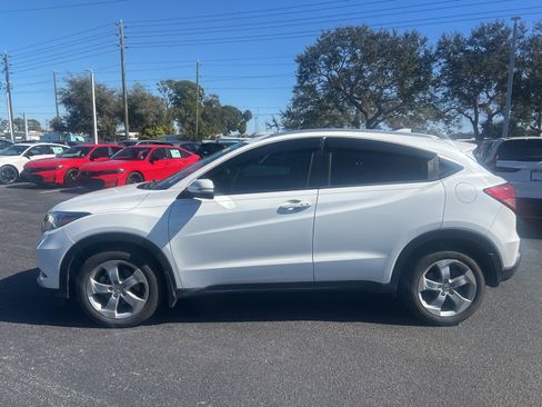 Used 2016 Honda HR-V EX-L image 4