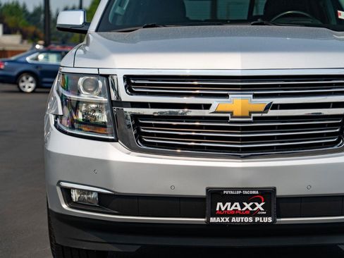 Used 2017 Chevrolet Tahoe Premier w/ Max Trailering Package AWD/4WD image 5