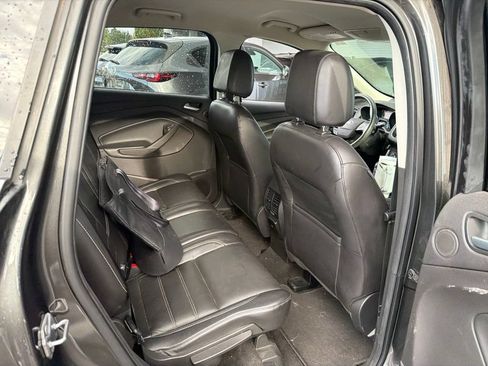 Used 2017 Ford Escape Titanium w/ Equipment Group 301A AWD/4WD image 8
