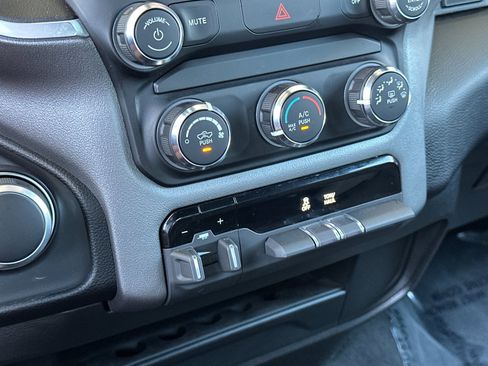 Used 2024 RAM 2500 Big Horn w/ Bed Utility Group image 19