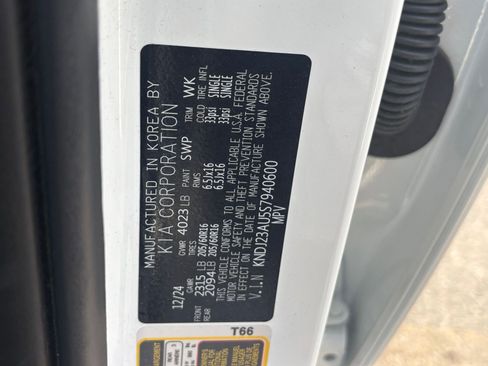 Used 2025 Kia Soul LX w/ LX Technology Package image 28