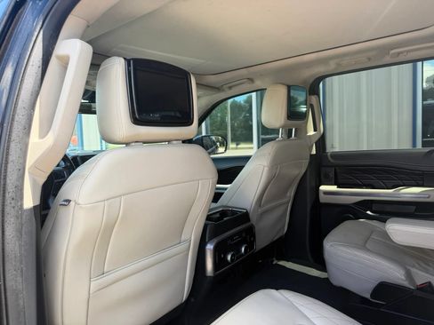 Used 2021 Ford Expedition Max Platinum AWD/4WD image 17