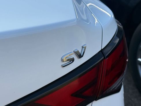 Used 2022 Nissan Sentra SV w/ All-Weather Package FWD image 9