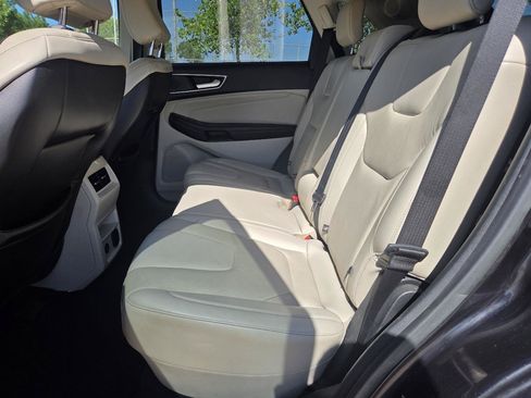 Used 2021 Ford Edge Titanium FWD image 12