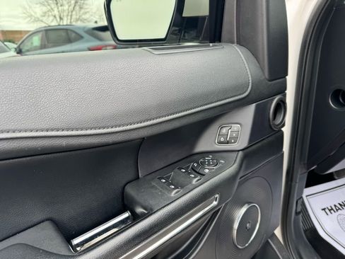 Used 2019 Ford Expedition XLT w/ Equipment Group 202A image 15