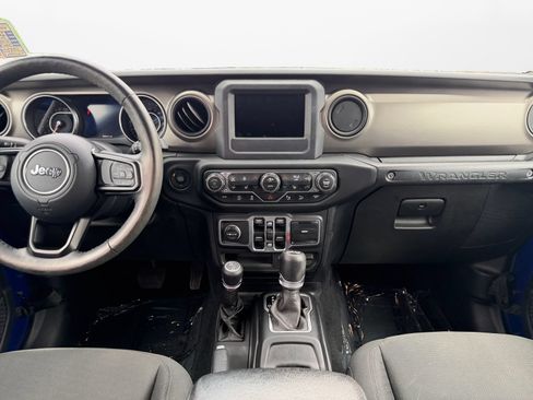 Used 2018 Jeep Wrangler Unlimited Sport S AWD/4WD image 11