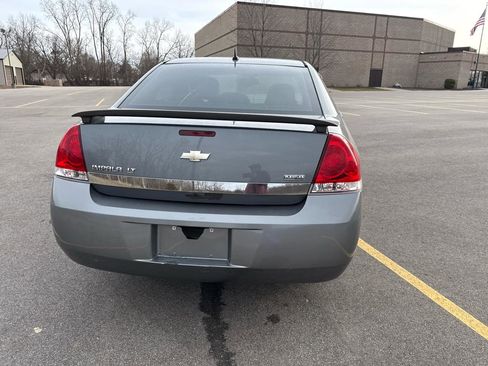 Used 2009 Chevrolet Impala LT w/ Luxury Edition Package image 4
