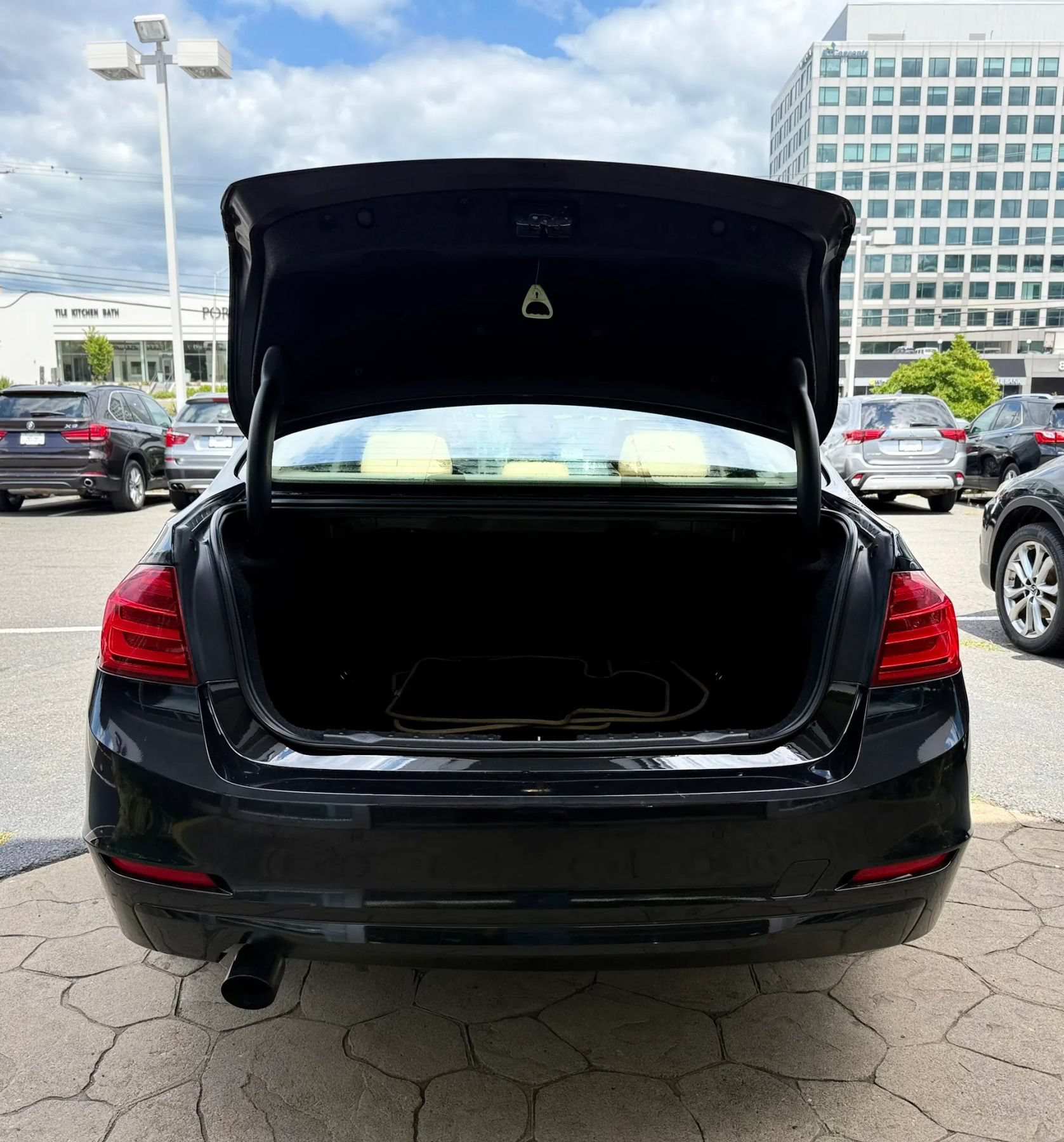 Used 2014 BMW 320i xDrive Sedan AWD/4WD image 46