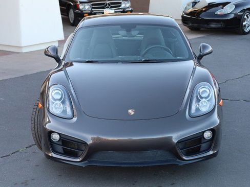 Used 2015 Porsche Cayman image 8