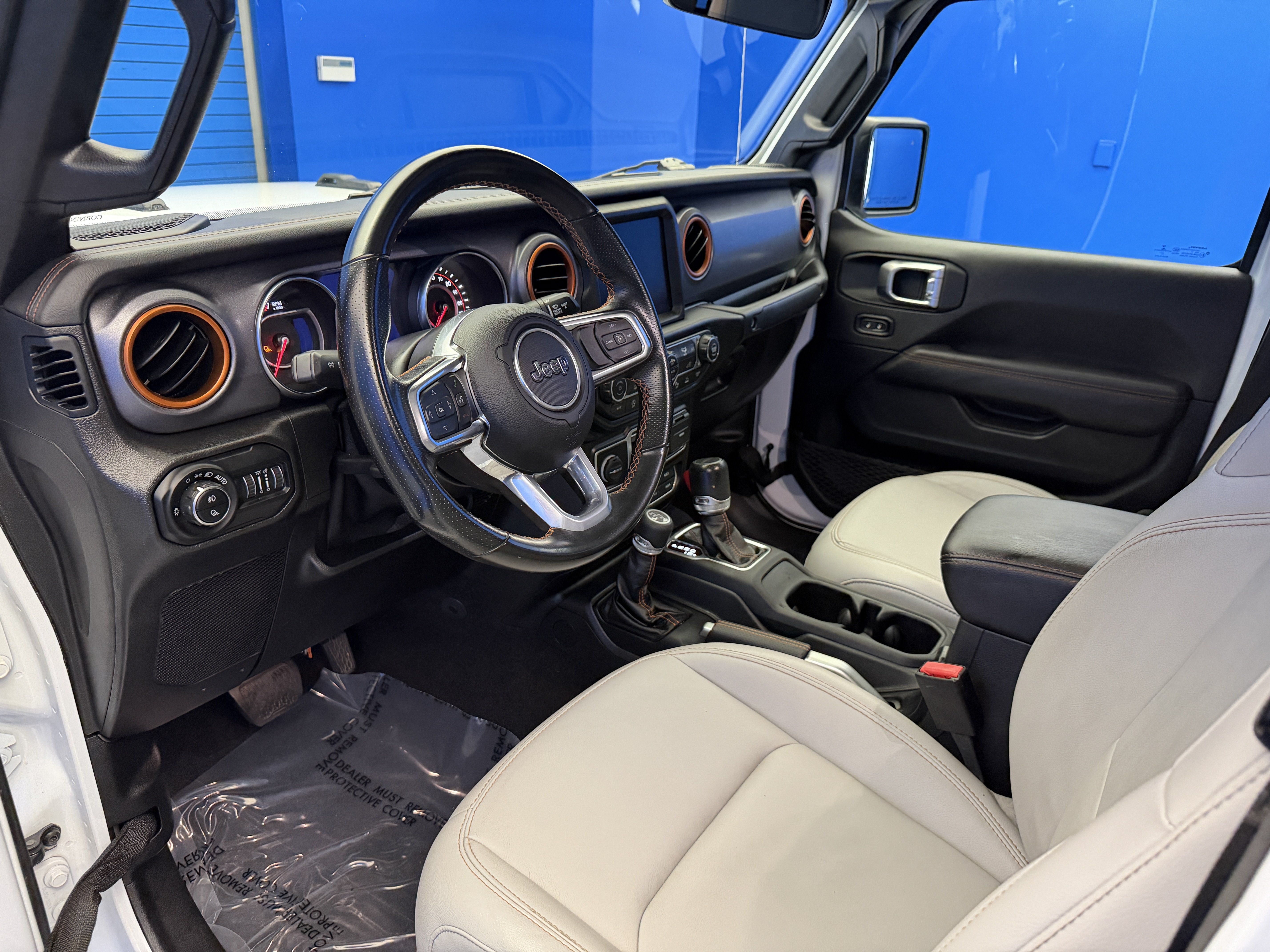Used 2021 Jeep Gladiator Mojave AWD/4WD image 11