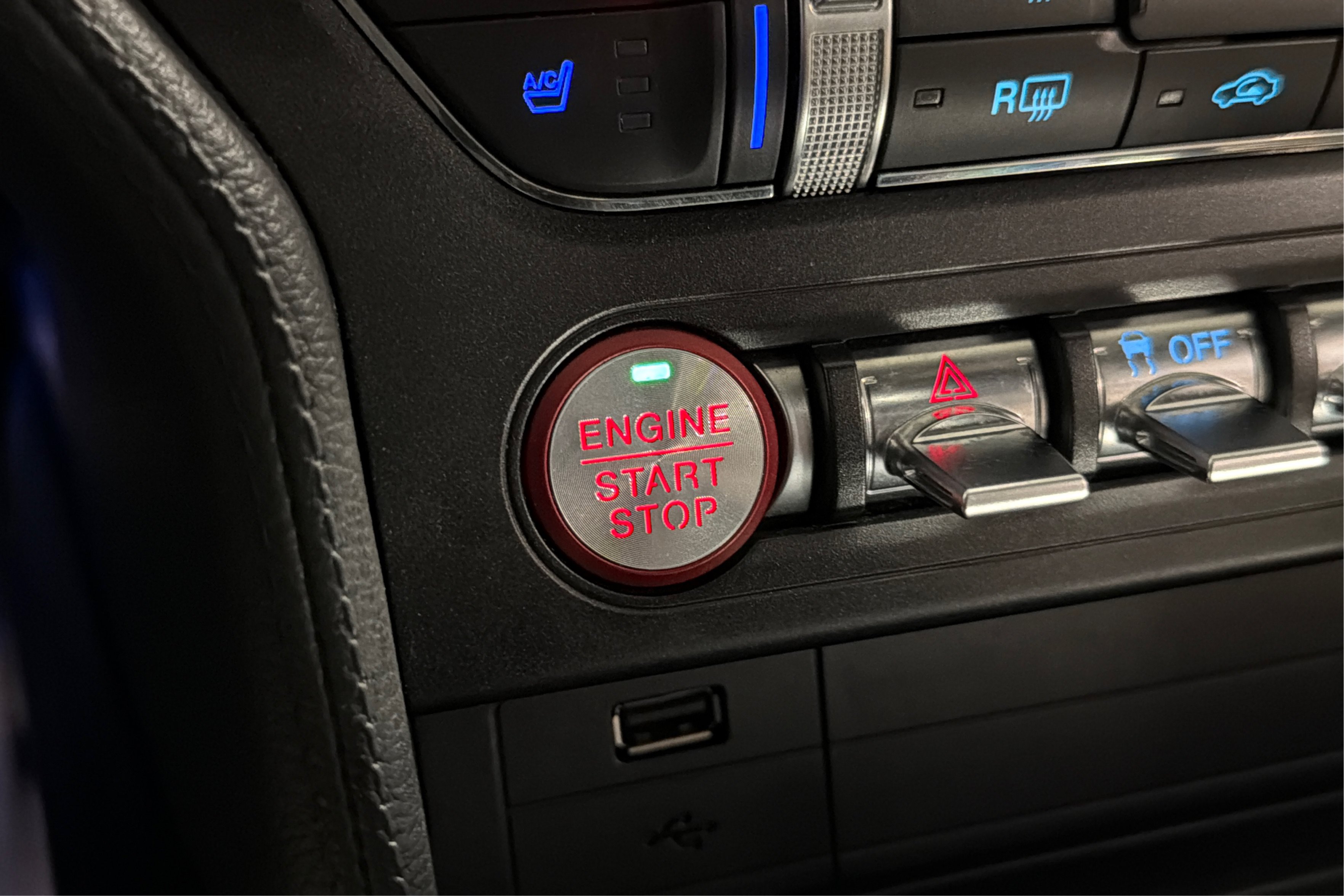 Used 2018 Ford Mustang GT Premium RWD image 31