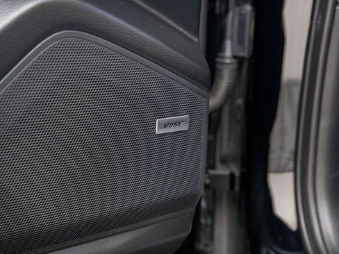 Used 2022 Porsche Cayenne Platinum Edition image 15