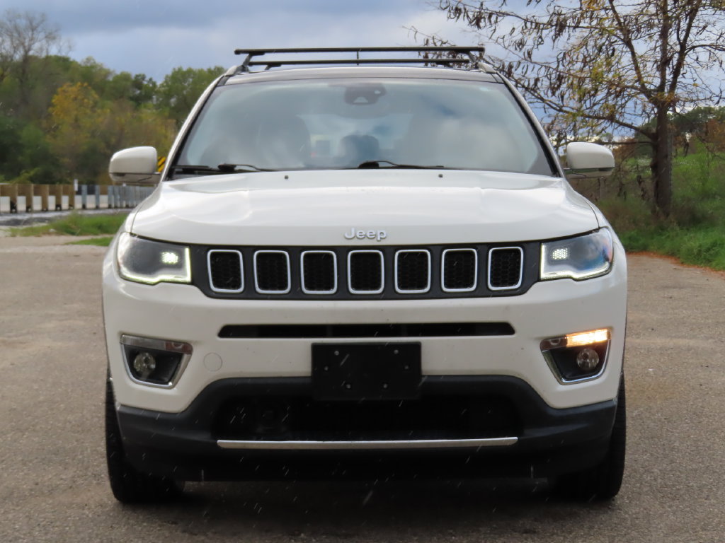 Used 2018 Jeep Compass Limited w/ Navigation Group AWD/4WD image 4