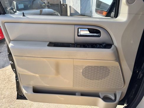 Used 2016 Ford Expedition Limited w/ Equipment Group 301A image 11