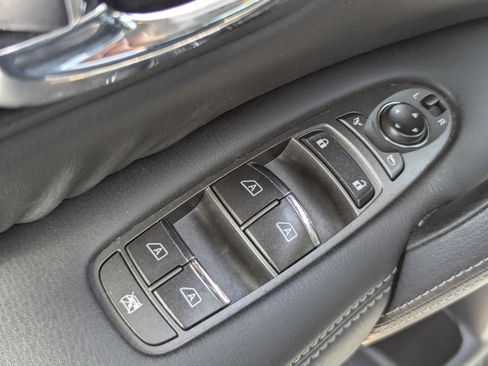 Used 2017 Nissan Armada SL w/ Technology Package image 22