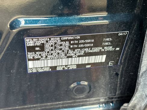 Used 2017 Toyota RAV4 SE image 33