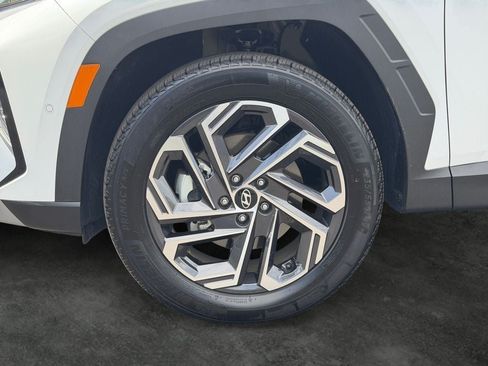 Used 2025 Hyundai Tucson Limited AWD/4WD image 4