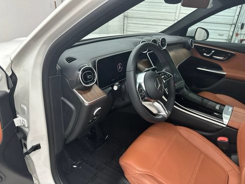 Certified 2024 Mercedes-Benz GLC 300 image 14