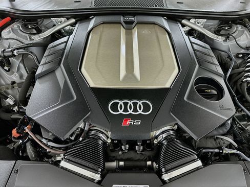 Used 2025 Audi RS 6 performance w/ Matte Carbon Package AWD/4WD image 33