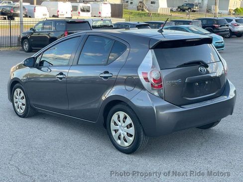 Used 2013 Toyota Prius C Two image 5