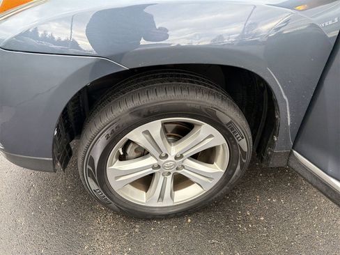 Used 2012 Toyota Highlander Limited image 30