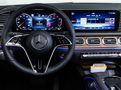 New 2025 Mercedes-Benz GLE 450 4MATIC image 14