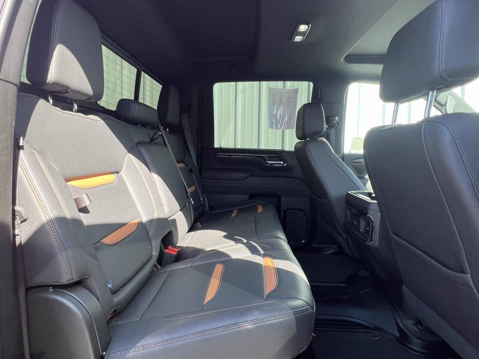 Used 2025 GMC Sierra 3500 AT4 w/ AT4 Premium Plus Package AWD/4WD image 24