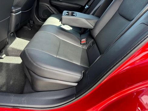 Used 2024 Toyota Prius XLE AWD/4WD image 10