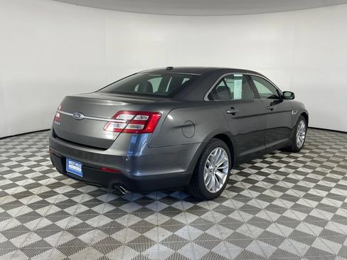 Used 2018 Ford Taurus Limited FWD image 22