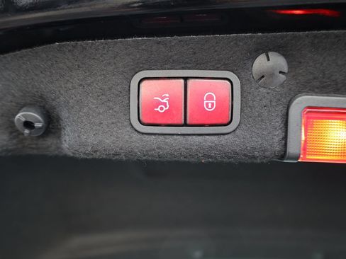Used 2015 Mercedes-Benz C 300 Sedan image 17