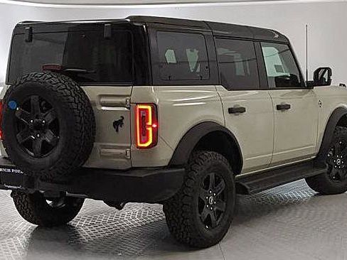 New 2025 Ford Bronco Outer Banks AWD/4WD image 3