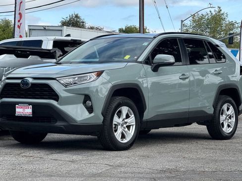 Certified 2021 Toyota RAV4 XLE w/ Convenience Package AWD/4WD image 7