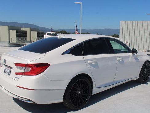 Used 2021 Honda Accord EX-L image 3