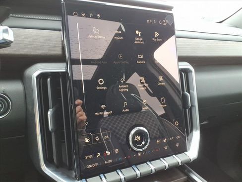 New 2026 GMC Acadia Denali w/ Super Cruise Package image 19