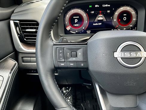 Certified 2026 Nissan Rogue Platinum w/ Platinum Premium Package AWD/4WD image 14