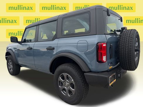 New 2025 Ford Bronco 4-Door image 4