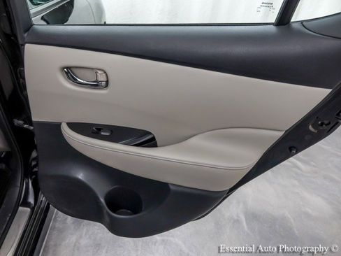 Used 2018 Nissan Leaf SL image 27
