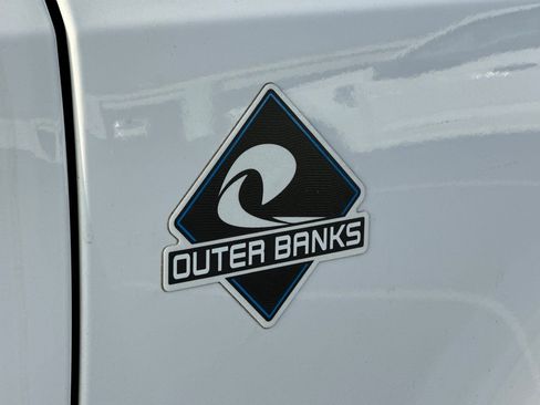 Used 2021 Ford Bronco Outer Banks image 9