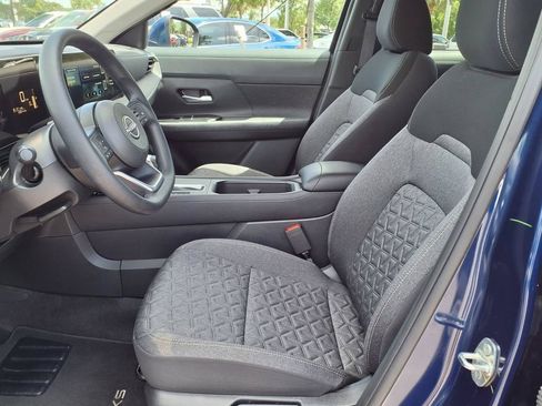 Used 2025 Nissan Kicks SV FWD image 23