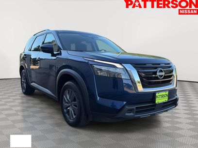 Used 2025 Nissan Pathfinder SV