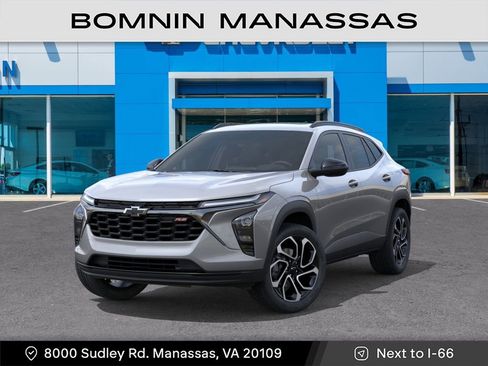 New 2026 Chevrolet Trax RS w/ Sunroof Package FWD image 7